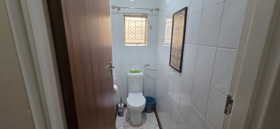 4 Bedroom Property for Sale in Hillcrest Northern Cape